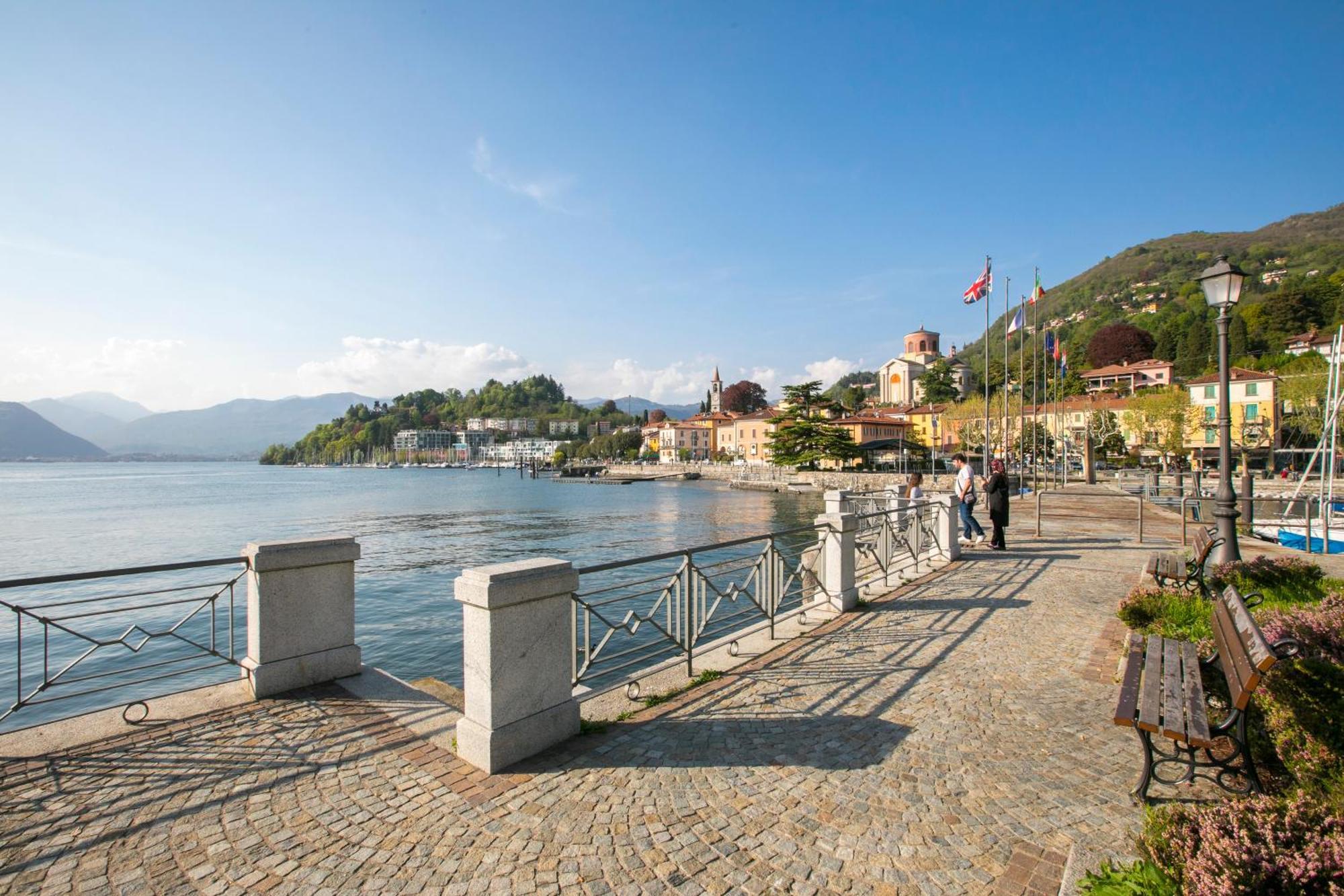 Appartamento Il Golfo Lake View - Happy Rentals 라베노 외부 사진